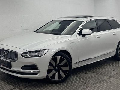 Second-hand Volvo V90 Plus 455 CP (334 kW) 2024 Alb Break