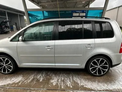 Gebraucht VW Touran 115 PS (84 kW) 2005 Silber Van / Kleinbus