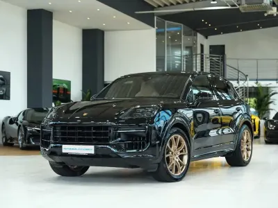 Gebraucht Porsche Cayenne Sport 475 PS (349 kW) 2023 Chromitschwarzmetallic SUV