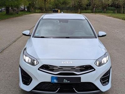 Second-hand Kia Ceed Sportswagon Vision 141 CP (103 kW) 2023 Alb Break