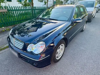 Gebraucht Mercedes C180 Elegance 143 PS (105 kW) 2004 Blau Kombi