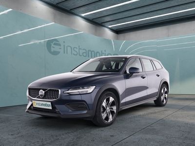 Gebraucht Volvo V60 CC Plus 197 PS (144 kW) 2023 Blau Kombi