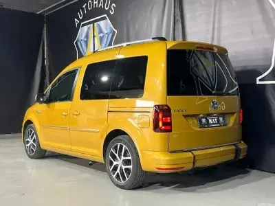 Gebraucht VW Caddy 131 PS (96 kW) 2020 Gold Van / Kleinbus