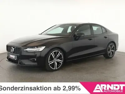 Gebraucht Volvo S60 R-Design 197 PS (144 kW) 2022 Onyx black Limousine
