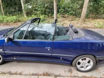 Gebraucht Peugeot 306 Cabriolet 98 PS (72 kW) 2000 Blau Cabrio