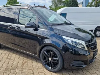 Gebraucht Mercedes V250 Edition 190 PS (139 kW) 2017 Schwarz Van / Kleinbus