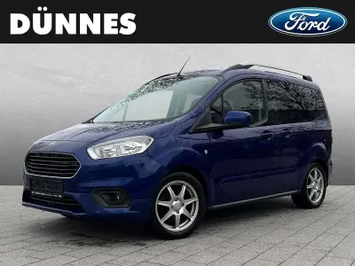 Second-hand Ford Tourneo Titanium 101 CP (74 kW) 2018 Albastru Break