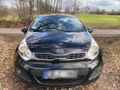 Gebraucht Kia Rio 90 PS (66 kW) 2012 Schwarz Kleinwagen
