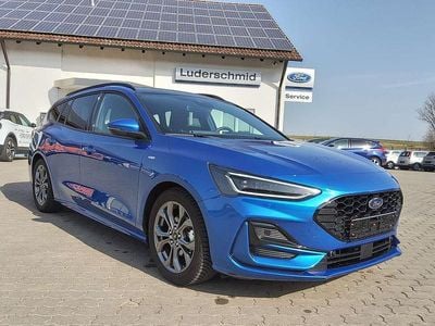 Gebraucht Ford Focus ST-Line 155 PS (114 kW) 2023 Dynamicblau metallic Kombi