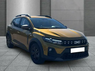 Neu Dacia Sandero Extreme 110 PS (80 kW) 2026 Amber yellow SUV