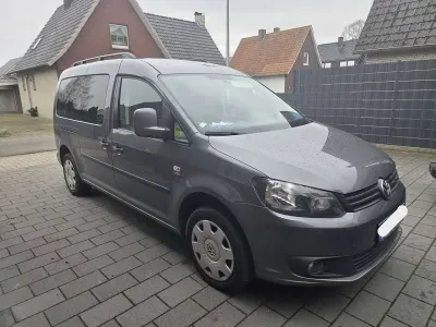 Gebraucht VW Caddy Maxi 102 PS (75 kW) 2012 Grau Van / Kleinbus