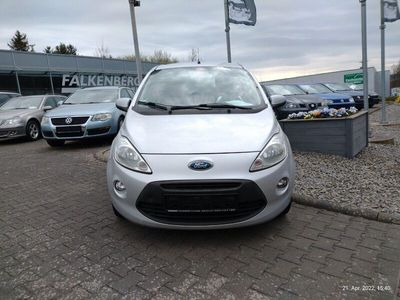 gebraucht Ford Ka "Titanium" mit Klima, Alwetterreifen, aus 2.Hand!