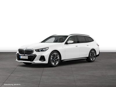 Gebraucht BMW 520 M Sport 197 PS (144 kW) 2025 Weiß Kombi