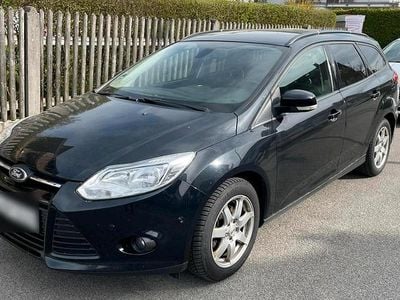 Gebraucht Ford Focus Champions Edition 125 PS (91 kW) 2013 Schwarz Kombi