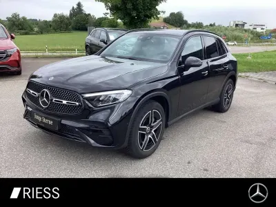 Gebraucht Mercedes GLC220 AMG 197 PS (144 kW) 2025 Metalliclack obsidianschwarz SUV