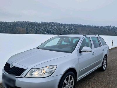 Second-hand Skoda Octavia 105 CP (77 kW) 2013 Argintiu Hatchback