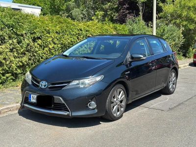 Toyota Auris Hybrid