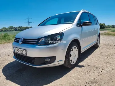 Gebraucht VW Touran Style 140 PS (102 kW) 2012 Silber Van / Kleinbus