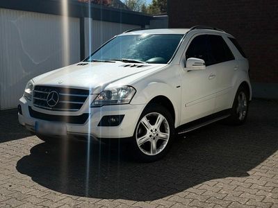 Begagnad Mercedes ML300 190 HK (139 kW) 2010 Vit SUV