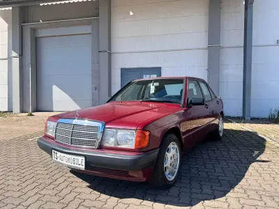 Gebraucht Mercedes 190 109 PS (80 kW) 1993 Rot Limousine