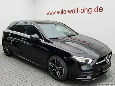 Gebraucht Mercedes A180 AMG line 136 PS (100 kW) 2019 Nachtschwarz Limousine