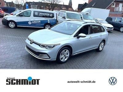 Gebraucht VW Golf VIII Life 131 PS (96 kW) 2023 Reflexsilber metallic Kombi