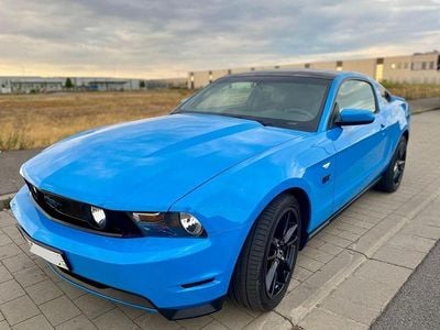 Gebraucht Ford Mustang GT Premium 315 PS (231 kW) 2010 Blau Cabrio