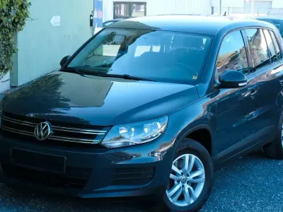 Gebraucht VW Tiguan LOUNGE 125 PS (91 kW) 2015 Gold SUV