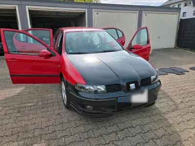 Usata Seat Leon 105 CV (77 kW) 2006 Rosso Utilitaria
