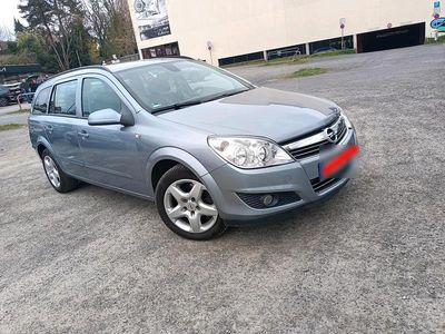 Gebraucht Opel Astra 125 PS (91 kW) 2008 Grau Kombi