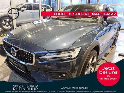 Gebraucht Volvo V60 CC Plus 250 PS (183 kW) 2023 Blau denim blue / metallic Kombi