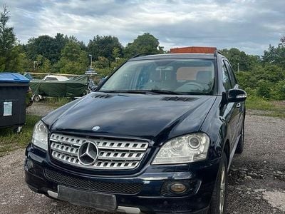 Mercedes ML320