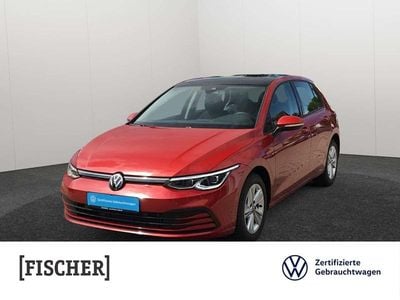 Gebraucht VW Golf VIII Life 150 PS (110 kW) 2024 Kings red metallic Limousine