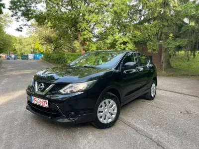 Gebraucht Nissan Qashqai Visia 116 PS (85 kW) 2016 Schwarz SUV