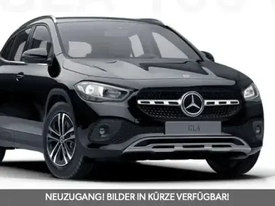 Gebraucht Mercedes GLA180 Style 116 PS (85 kW) 2023 Schwarz SUV