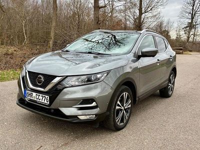 Gebraucht Nissan Qashqai N-Connecta 140 PS (102 kW) 2019 Grau SUV