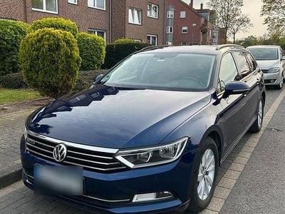 Second-hand VW Passat 150 CP (110 kW) 2018 Albastru Break