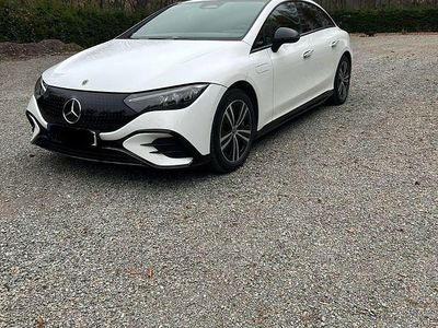 Mercedes EQE300