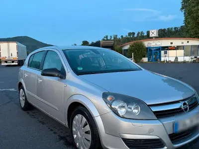 Gebraucht Opel Astra 103 PS (75 kW) 2004 Grau Limousine