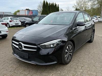 Usata Mercedes B180 116 CV (85 kW) 2021 Nero Monovolume