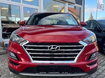 Gebraucht Hyundai Tucson Trend 177 PS (130 kW) 2019 Rot SUV
