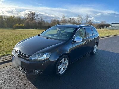 Gebraucht VW Golf VII Highline 105 PS (77 kW) 2012 Schwarz Kombi