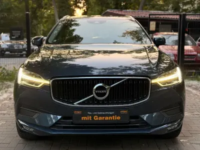 Gebraucht Volvo XC60 Momentum 197 PS (144 kW) 2019 Blau SUV