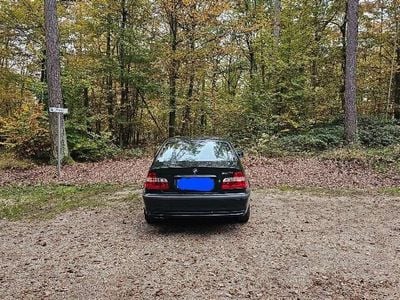 BMW 323