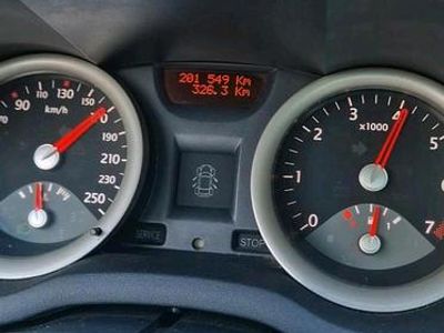 Gebraucht Renault Clio 135 PS (99 kW) 2005 Silber Kleinwagen