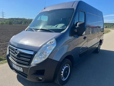 Begagnad Opel Movano 145 HK (106 kW) 2012 Grå Minibuss