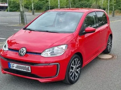 Używany VW e-up! Style 61 kW (83 KM) 2022 Czerwony Hatchback