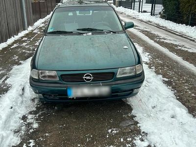 Gebraucht Opel Astra 75 PS (55 kW) 1997 Grün Kombi