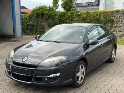 Gebraucht Renault Laguna III Expression 110 PS (80 kW) 2011 Grau Limousine