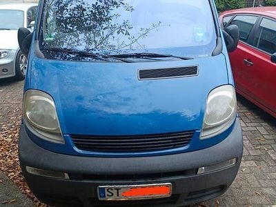 Usata Opel Vivaro 120 CV (88 kW) 2003 Blu Monovolume